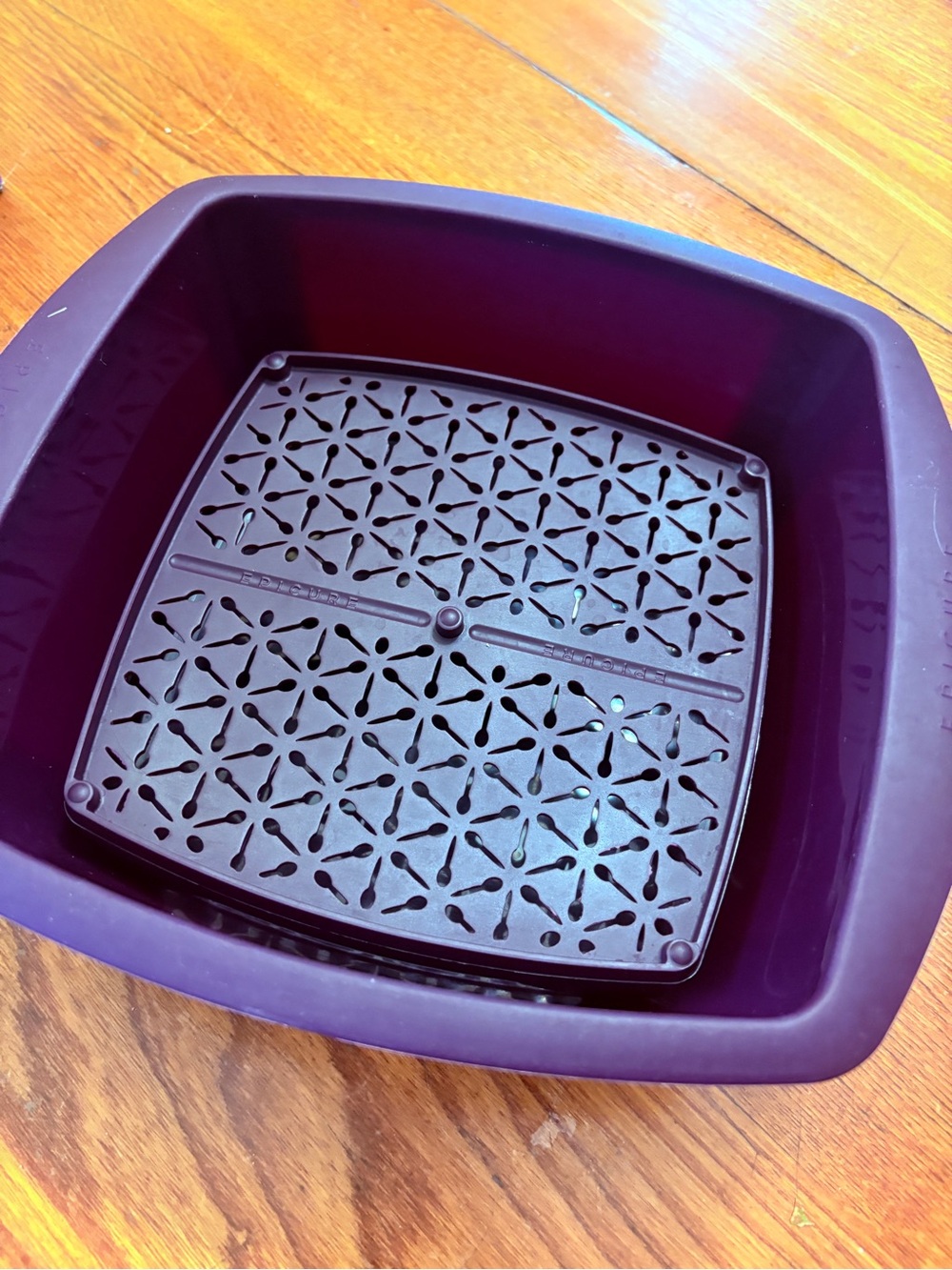 Purple Microwave Steam & Serve Cooking Container with Lid - Picture 3 of 3